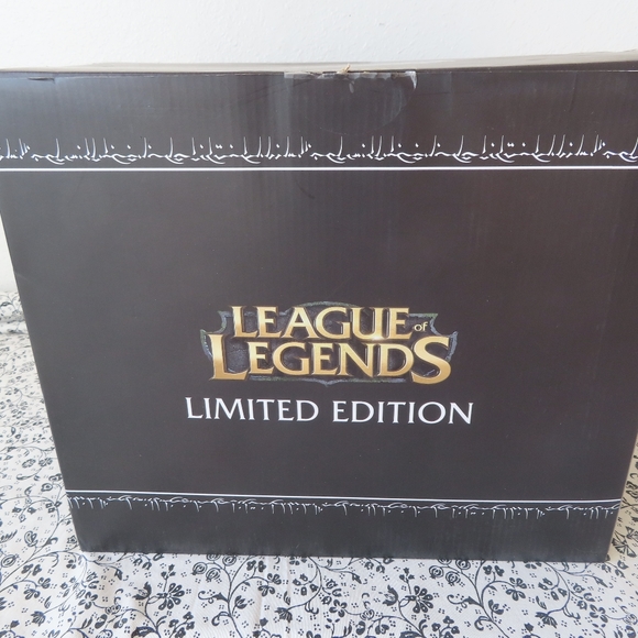 League Of Legends Ryze & Tryndamere Statue Limited Edition - Picture 4 of 5